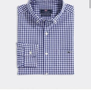 ⭐️HOST PICK⭐️ BRAND NEW Vineyard Vines plaid shirt